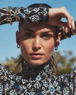 gorjana Charlie Hoops Hot